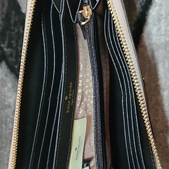 Kate Spade ♠️ Large Continental Crosshatch Cow-leather Wallet - Picture 9 of 15